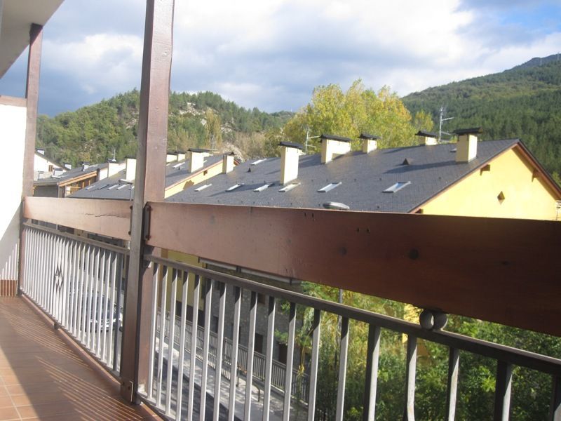 vista sudoest de la terrassa apartament senterada 2010